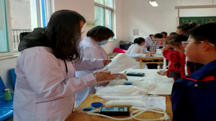 二人麻将指南网
体检中心外检工作进行中