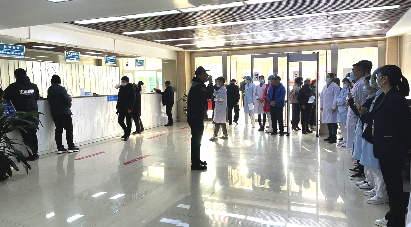 二人麻将指南网
安保科组织反恐怖应急演练