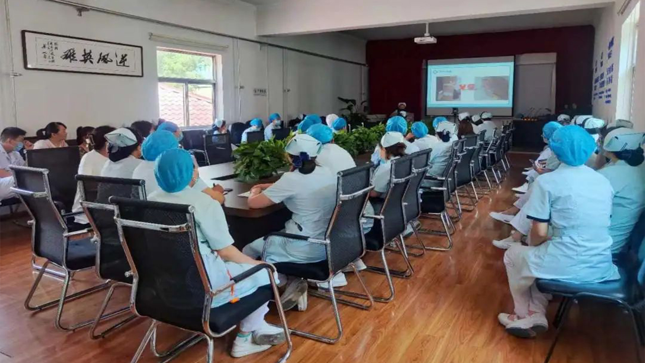 护理业务培训 提升综合能力——2023年6月二人麻将指南网
进行护理培训活动