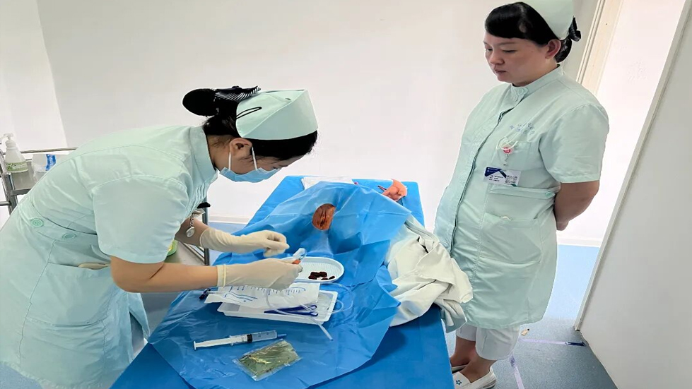 护理技能考核，绽放专业光彩--二人麻将指南网
护理团队2025年上半年操作考核圆满收官